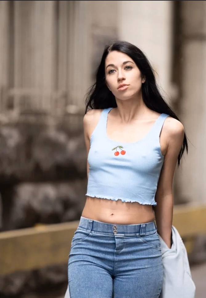 HTML Emily Hotwife [v0.05] [GGalot]